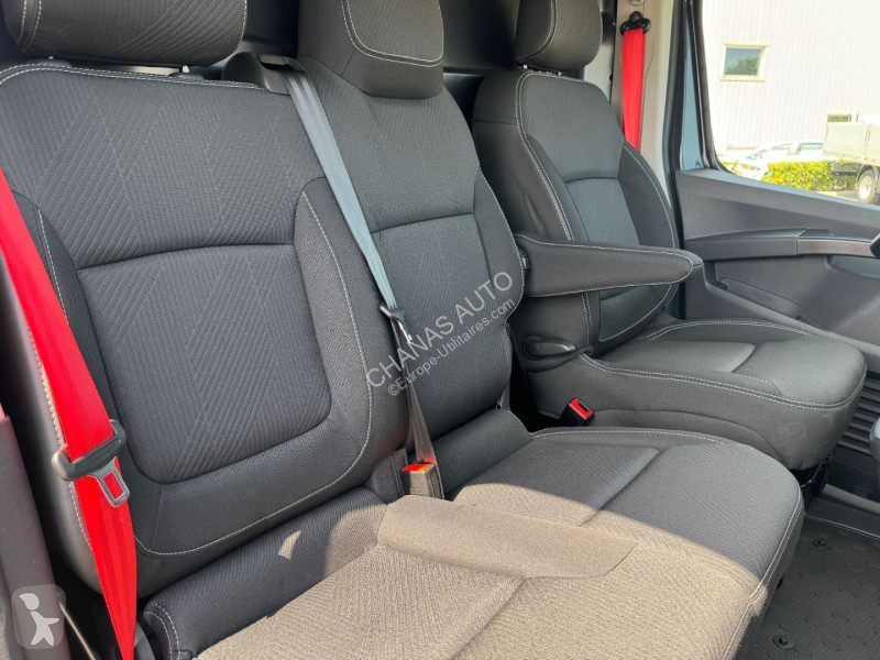 Furgoneta Renault L1H1 3T BLUE DCI 170 BVA9...