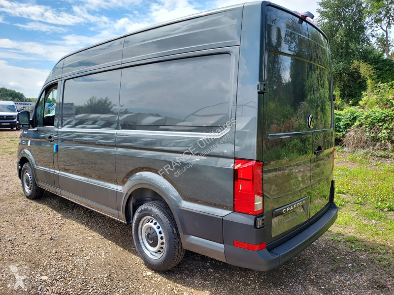 عربة نفعية Volkswagen CRAFTER FG BVA GRIS FONCÉ...