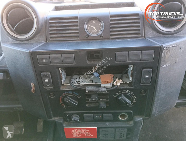 Samochód dostawczy Land Rover 130 4x4 -2.4 TD -...