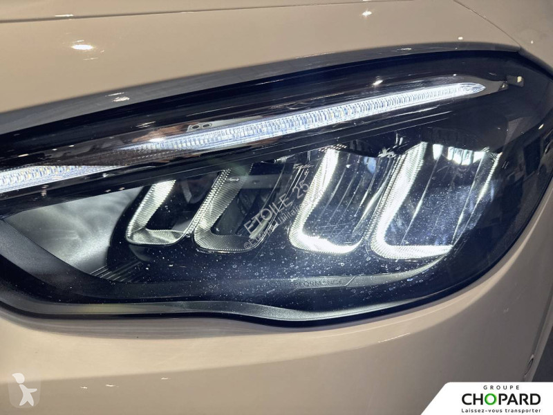 عربة نفعية Mercedes GLA 180 d 8G-DCT