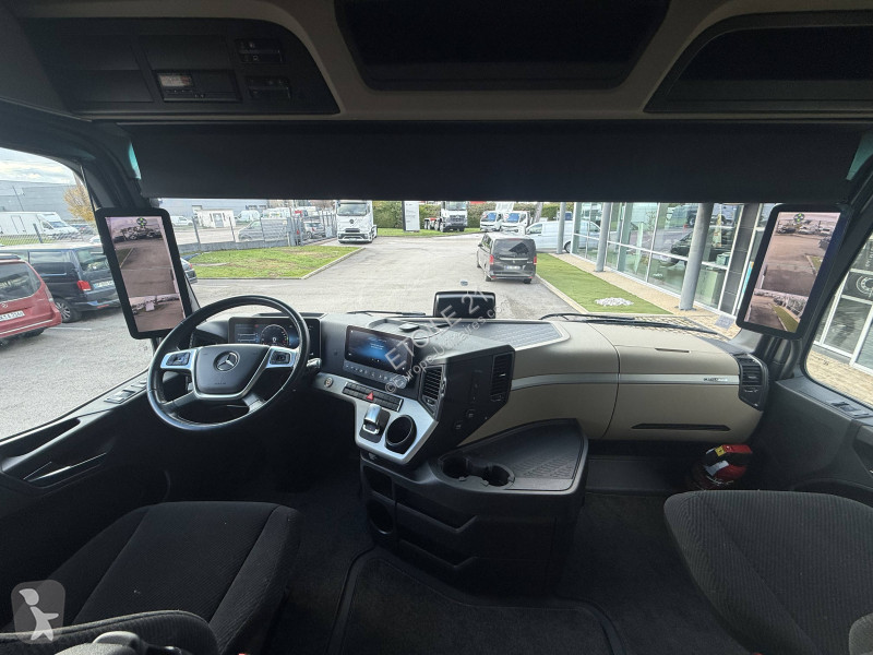 Nyergesvontató Mercedes ACTROS L 1845