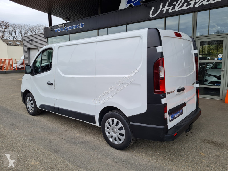 Furgoneta Renault TRAFIC III FG L1H1 1000 2.0...