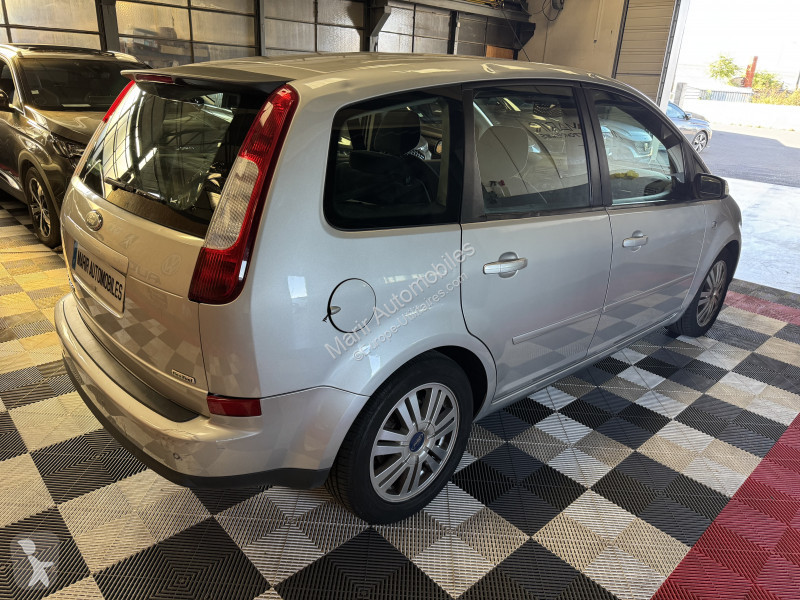 Veículo utilitário Ford C-MAX
