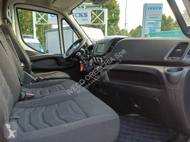 Furgoneta Iveco DAILY 35C13