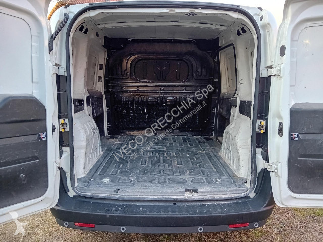 Veicolo commerciale Fiat DOBLO