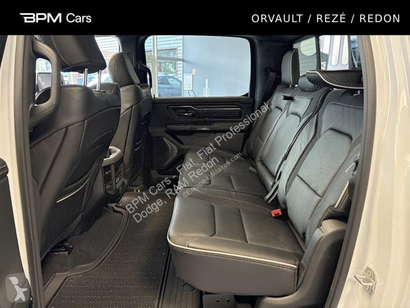 Samochód dostawczy Dodge RAM 1500 CREW CAB 4X4