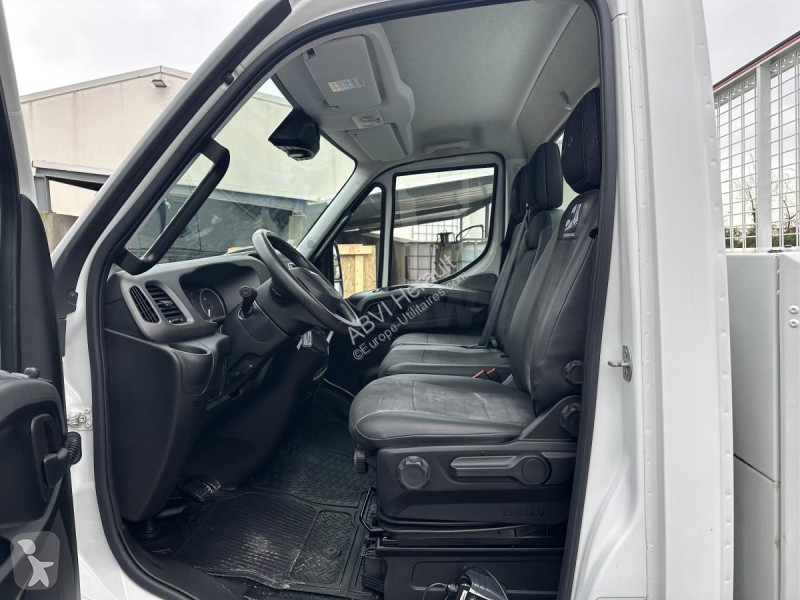 Nyttofordon Iveco 35S14 BENNE DE 2.80M COFFRE...