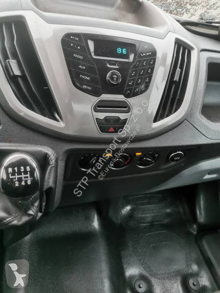 Véhicule utilitaire Ford