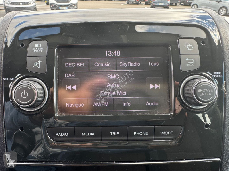 عربة نفعية Peugeot L1H1 2.2 BLUEHDI 140 PREMIUM...