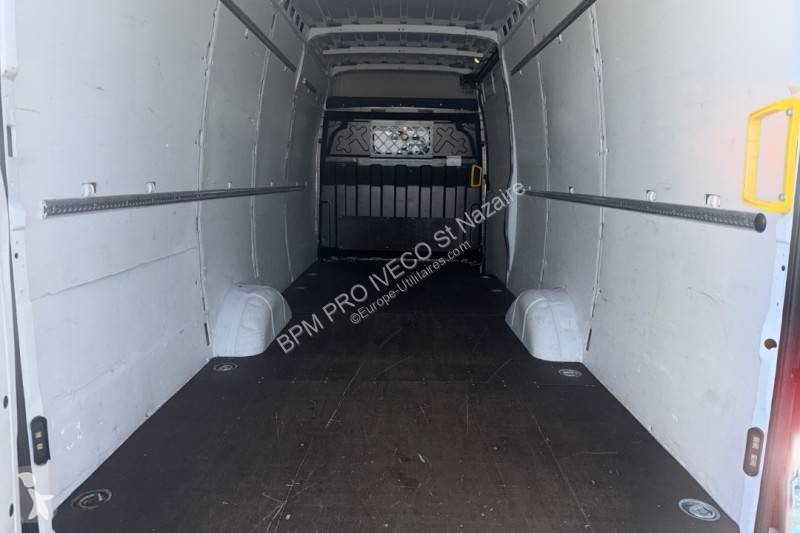 Furgoneta Iveco