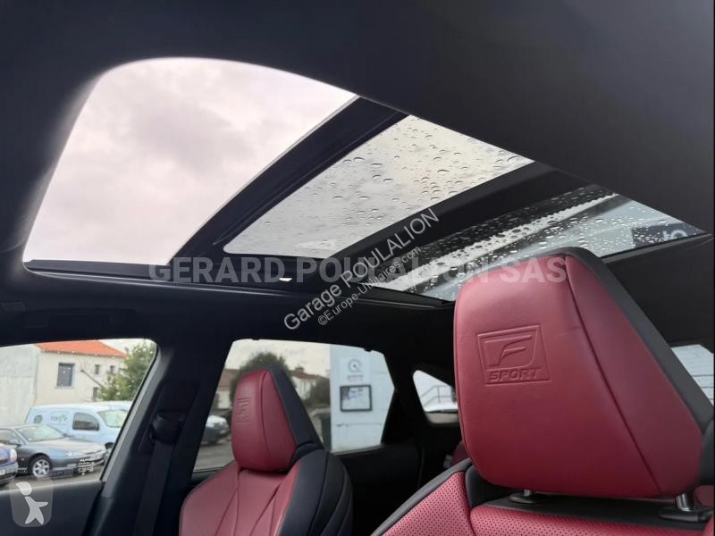 Samochód dostawczy Lexus 500H