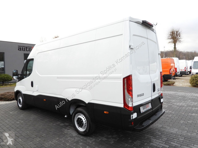 Furgoneta Iveco 35S14 DAILY