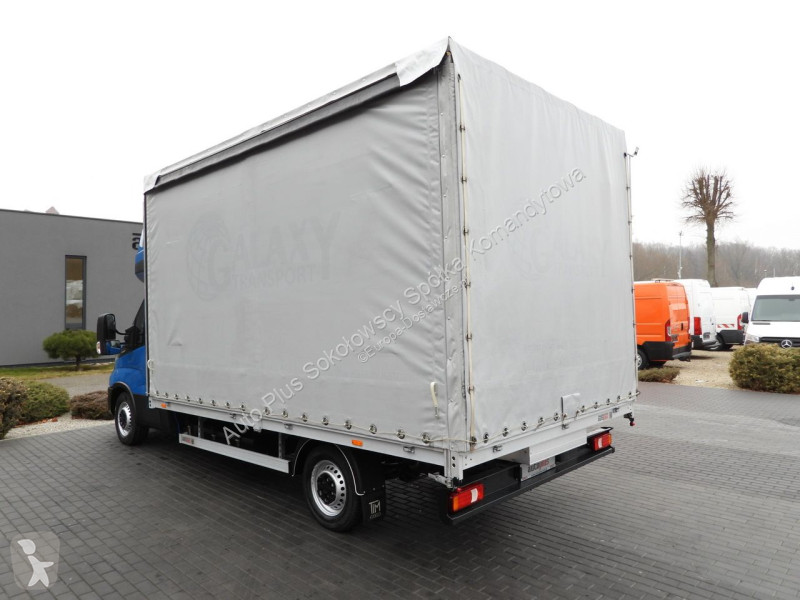 Varevogn Iveco 35S21 DAILY
