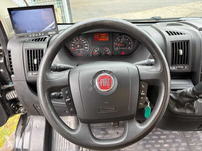 Véhicule utilitaire Fiat DUCATO  2.3L 130CH...
