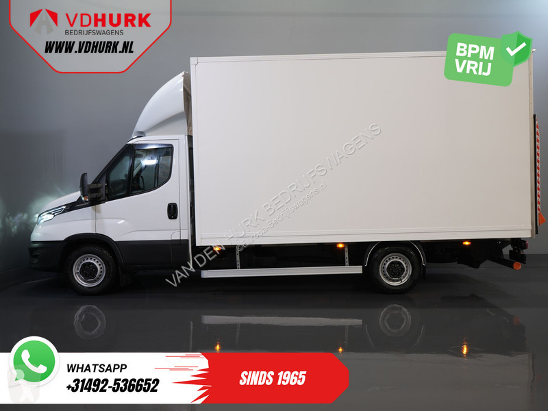Veicolo commerciale Mercedes (Iveco Daily)...