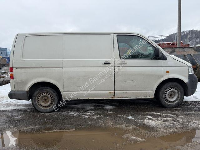 عربة نفعية Volkswagen T5