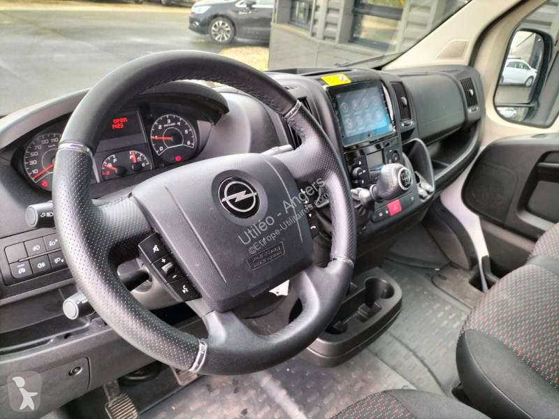 Samochód dostawczy Opel