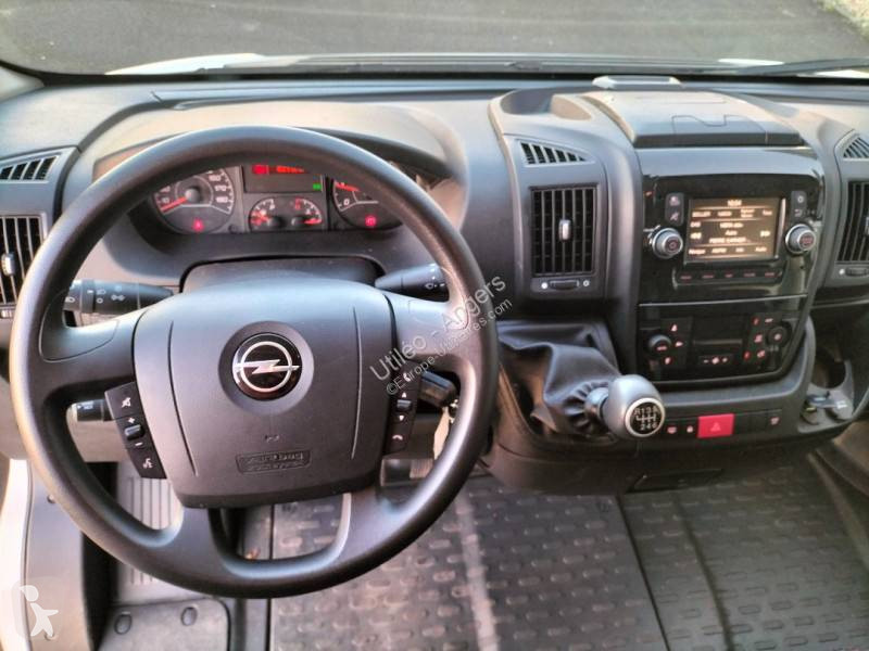 Samochód dostawczy Opel