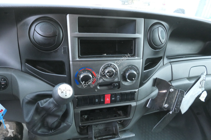Furgoneta Iveco Daily 35 S11 C30C AUTOMATIK...