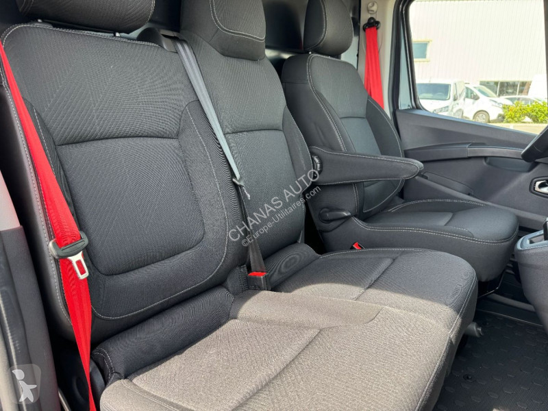 Véhicule utilitaire Renault L1H1 3T BLUE DCI...