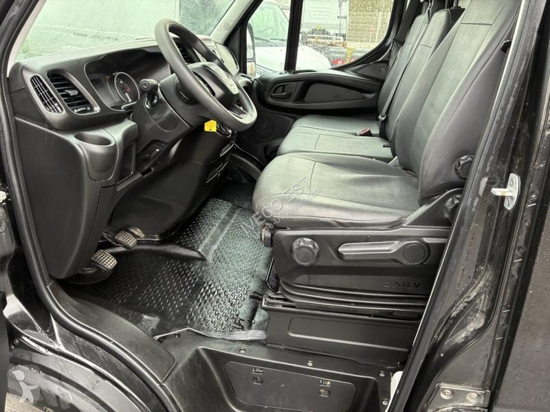 Véhicule utilitaire Iveco 35S Fg 35S16 160 Cv -...
