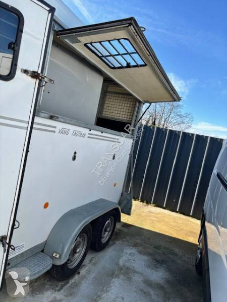 Samochód dostawczy Fautras