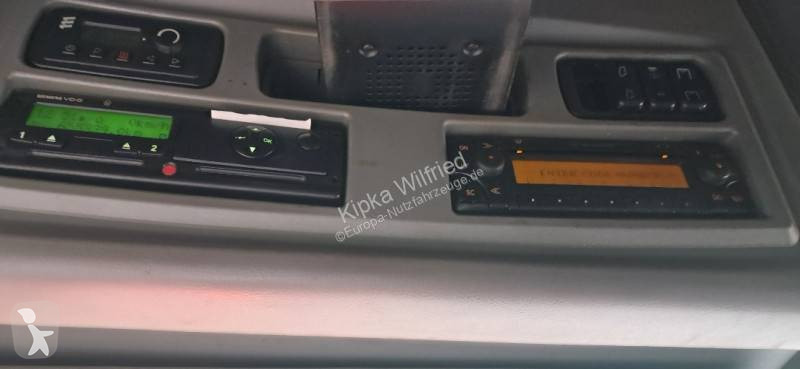 Samochód dostawczy Mercedes