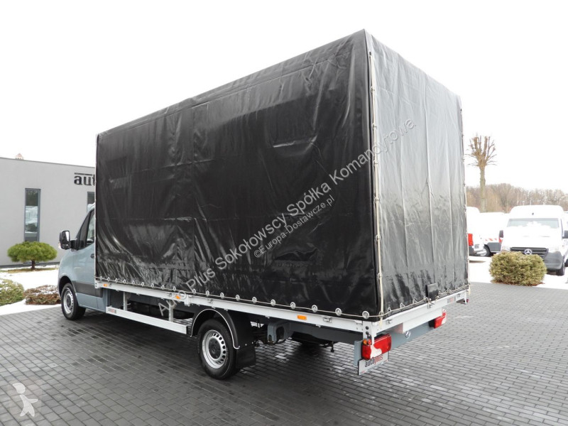 عربة نفعية Mercedes 23ASTER