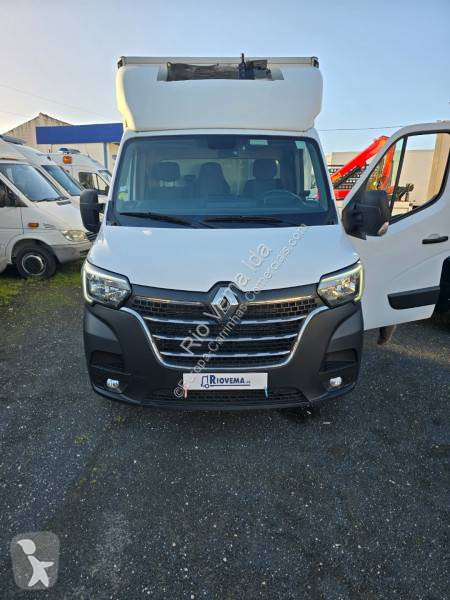عربة نفعية Renault