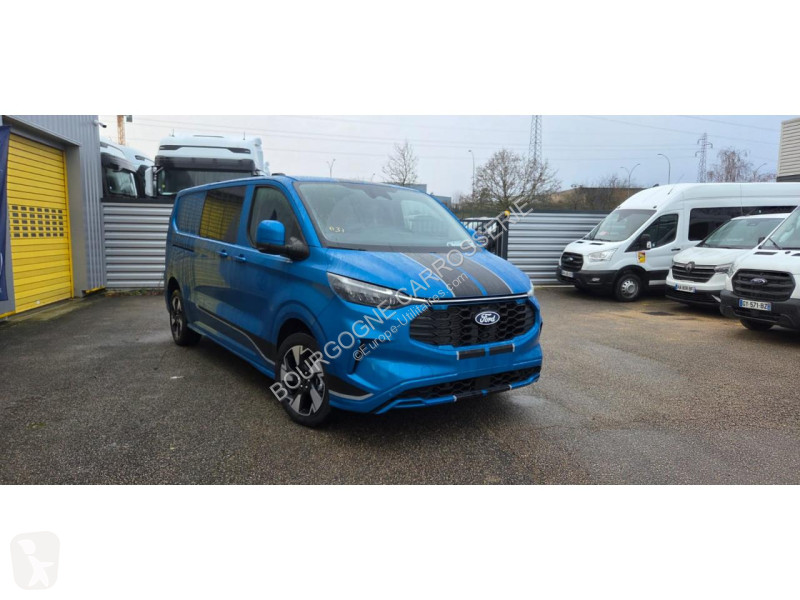 Véhicule utilitaire Ford TRANSIT CUSTOM 2.5...