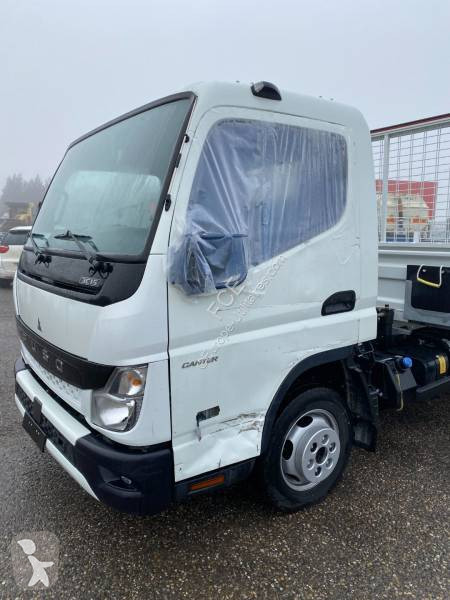 Samochód dostawczy Mitsubishi