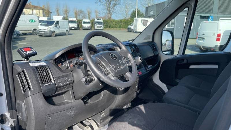Véhicule utilitaire Opel