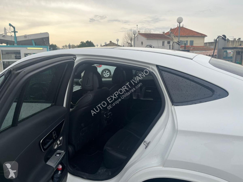 عربة نفعية Mercedes 4 Matic GLC  d