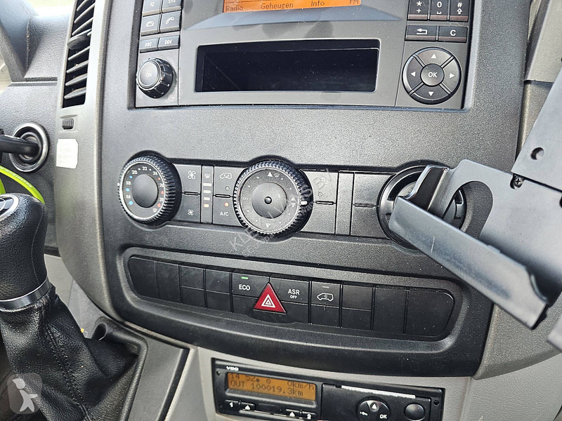 Furgoneta Mercedes 513 dubbel cabine EURO6