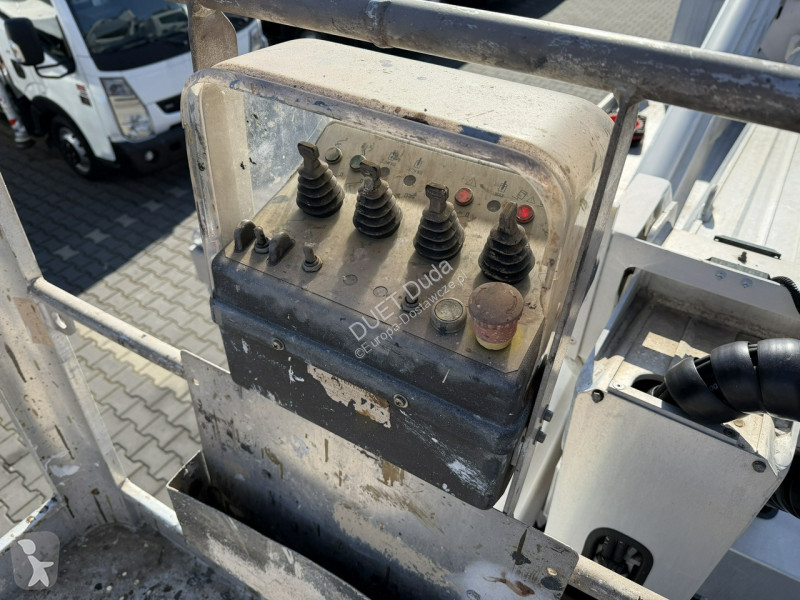 Nissan  Transporter
