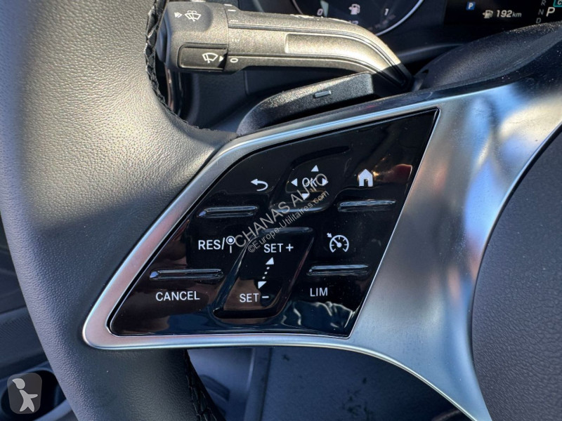 عربة نفعية Mercedes SELECT 9G-TRONIC