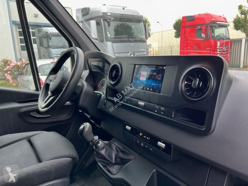 عربة نفعية Mercedes