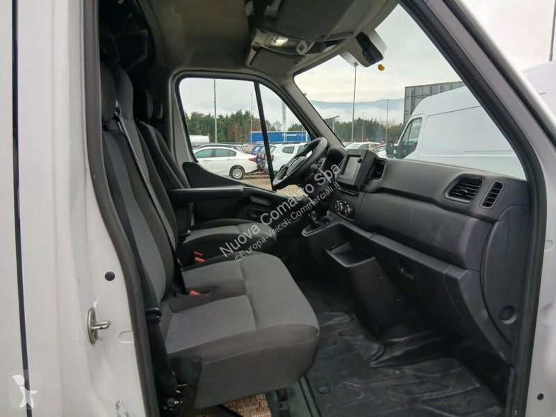 Renault III 2019 Transporter
