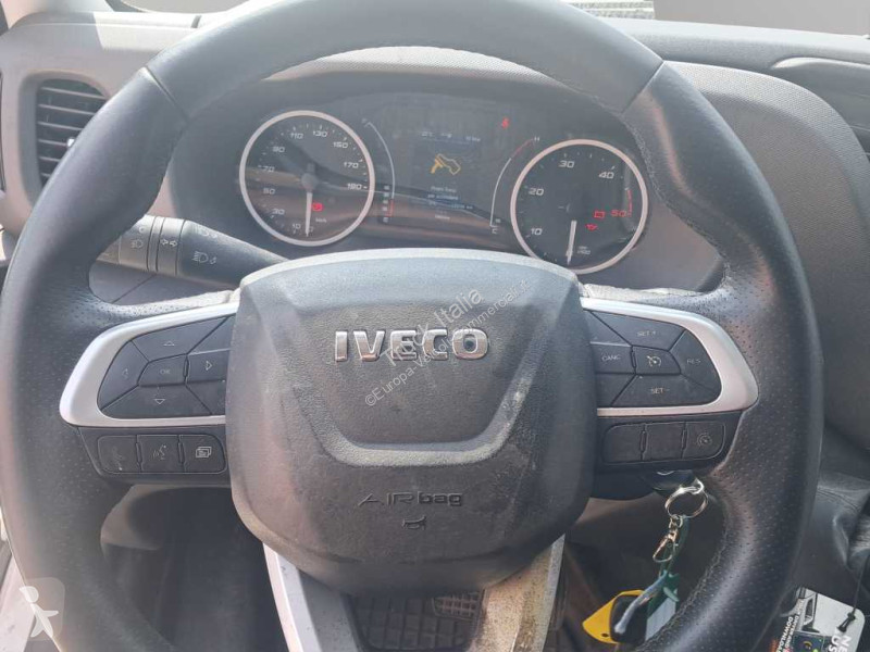 Veicolo commerciale Iveco V - 35 S18H3.0 V L4H2...