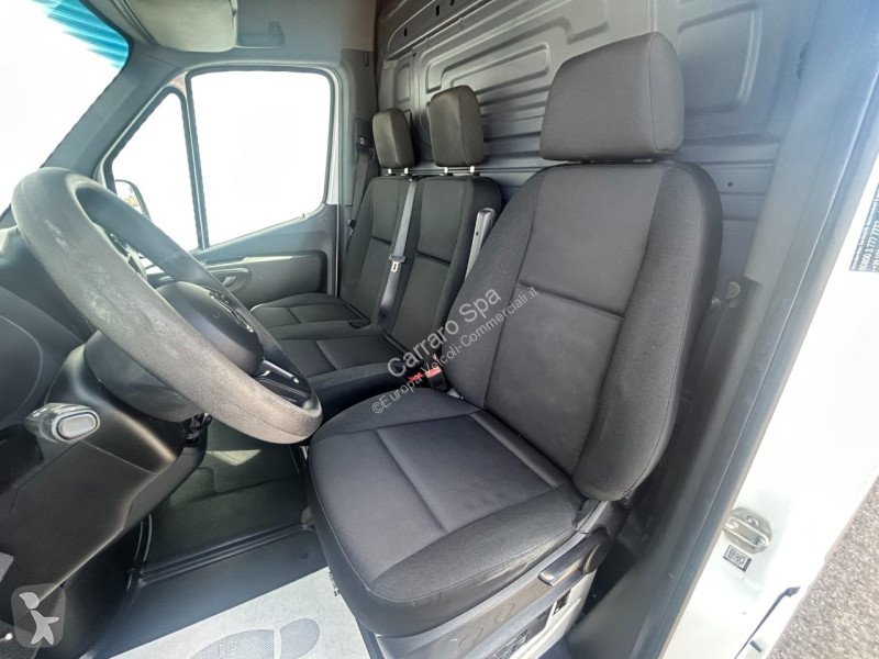 عربة نفعية Mercedes III 317 RWD