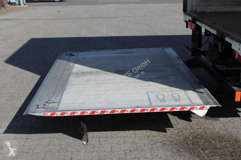 Furgoneta DAF LF 210 Pritscheplane Bordwände...