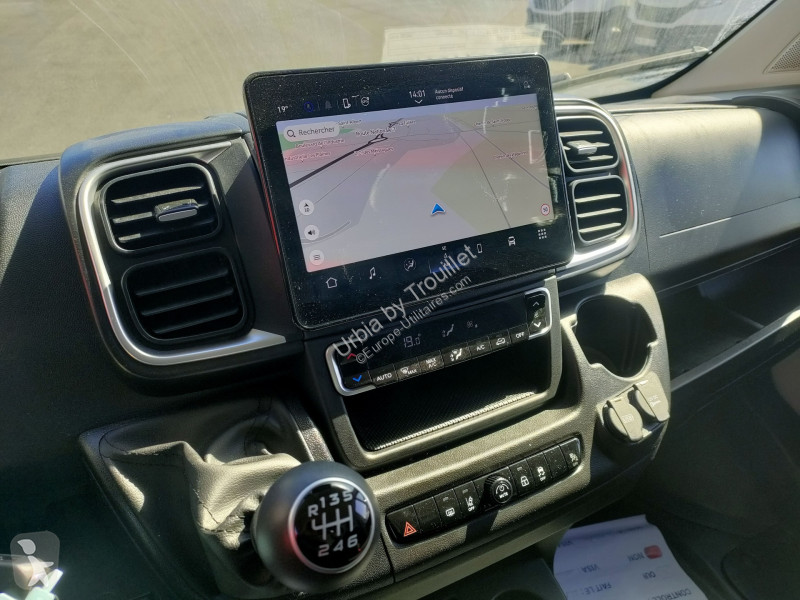 Furgoneta Peugeot 20M3 140 CV FOURGON PORTE...