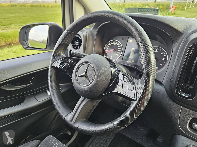 Furgoneta Mercedes 110 Veba box XL EURO6
