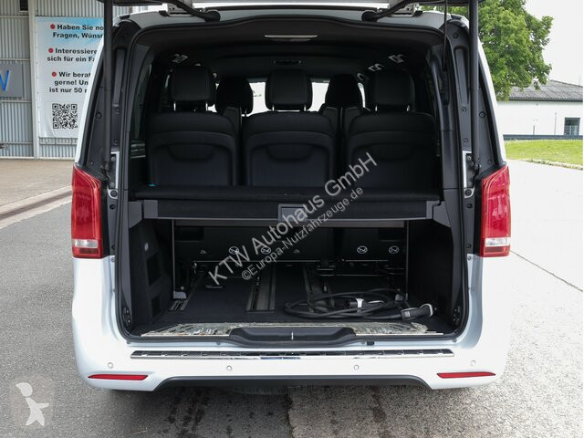 Véhicule utilitaire Mercedes EQV 300...