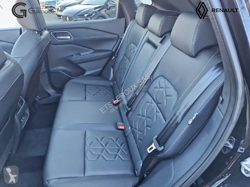 عربة نفعية Nissan QASHQAI