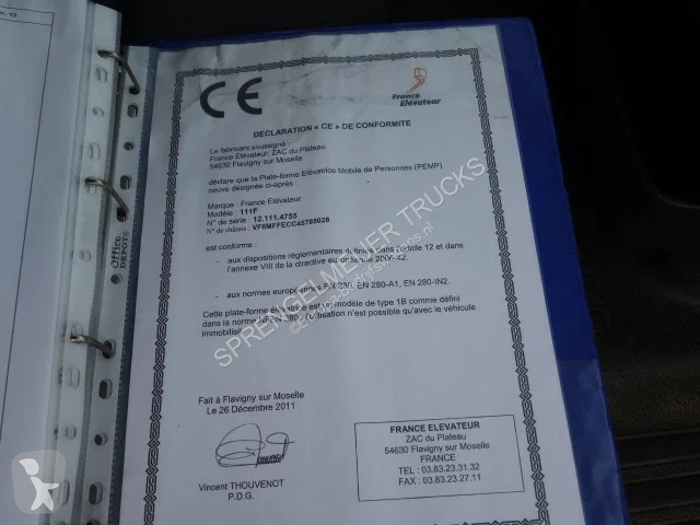 Samochód dostawczy Renault france elevateur...