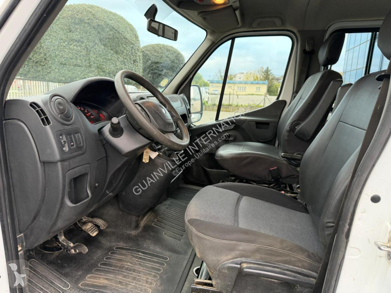 عربة نفعية Renault