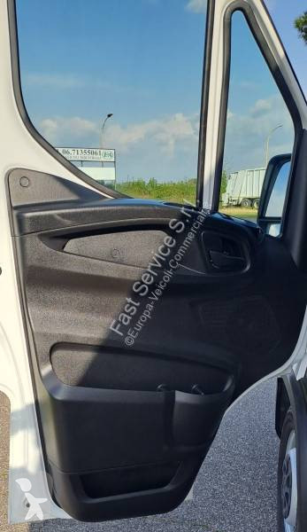 Furgoneta Iveco