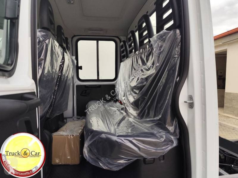 عربة نفعية Iveco