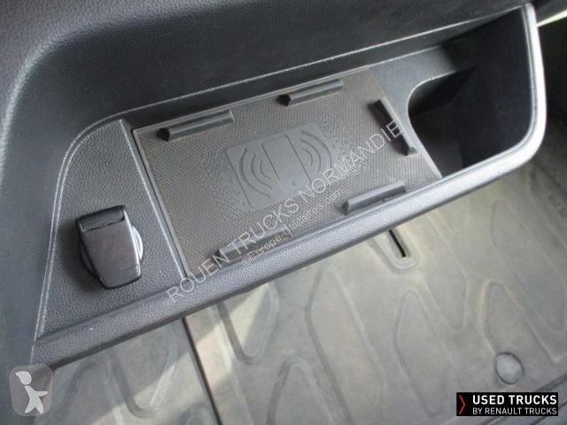 Samochód dostawczy Renault